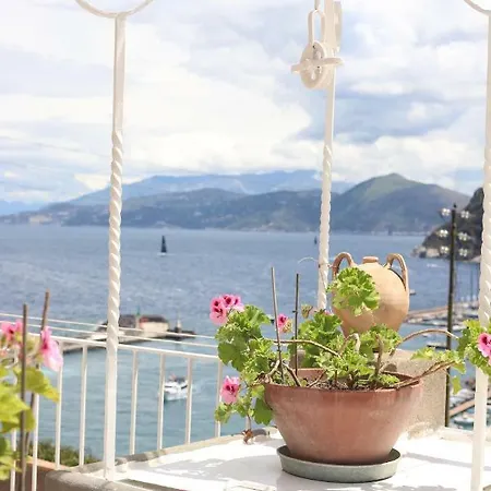 Casa Tarantino Charming Appartement Capri