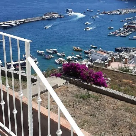 Casa Tarantino Charming Apartment Capri